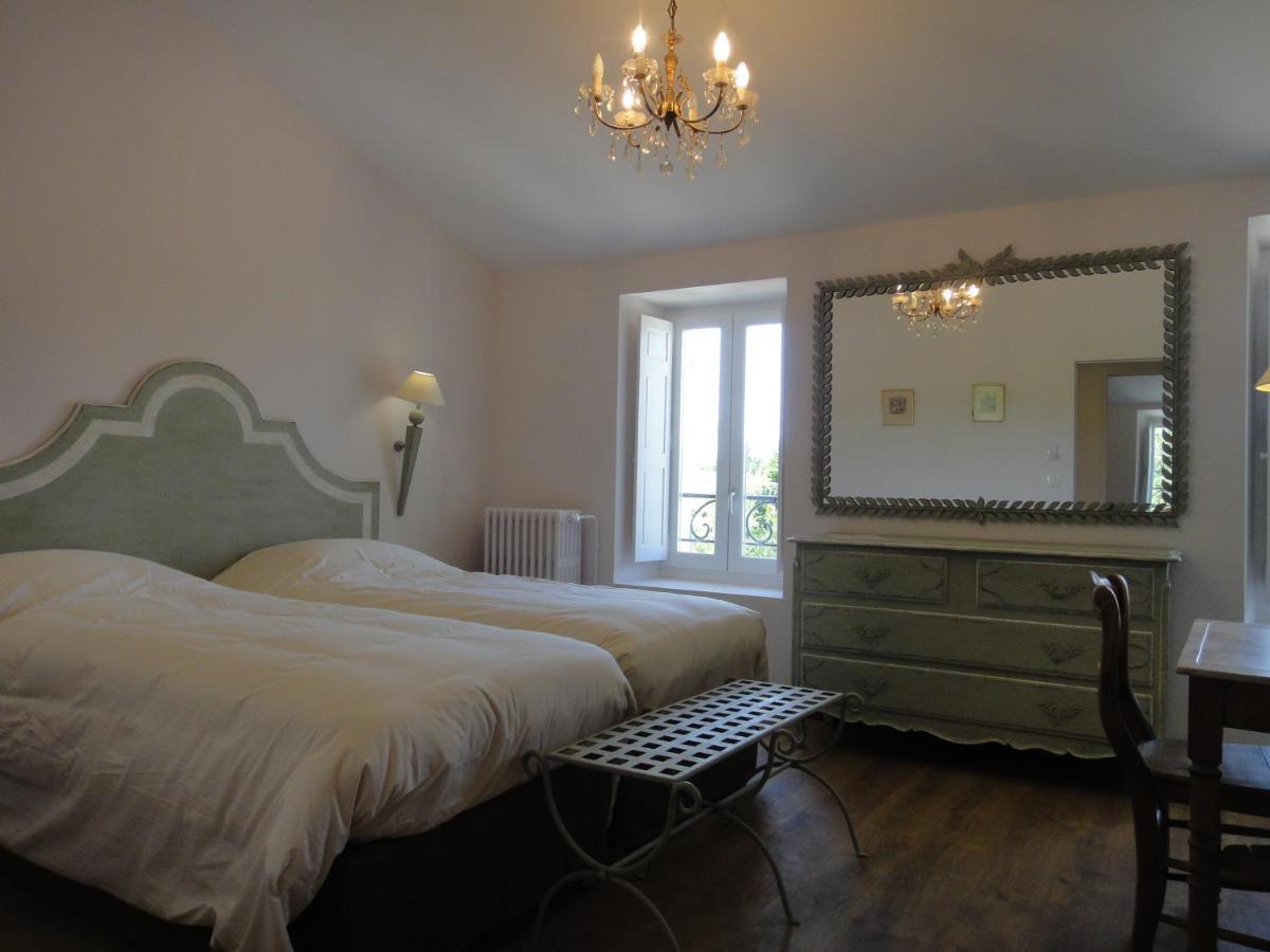 Les Terres De Saint Hilaire Bed & Breakfast Ollieres Exterior photo